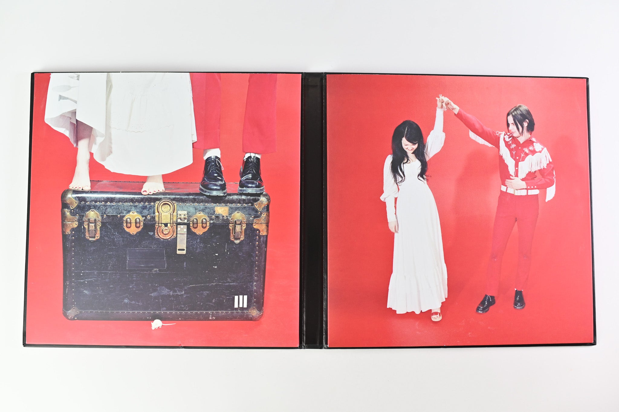 The White Stripes - Elephant XX on Third Man Ltd Edition Vault Red White  Booklet Set