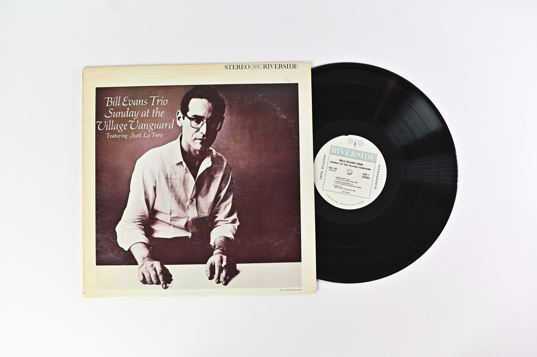 The Bill Evans Trio - Sunday At The Village Vanguard on Original Jazz Classics