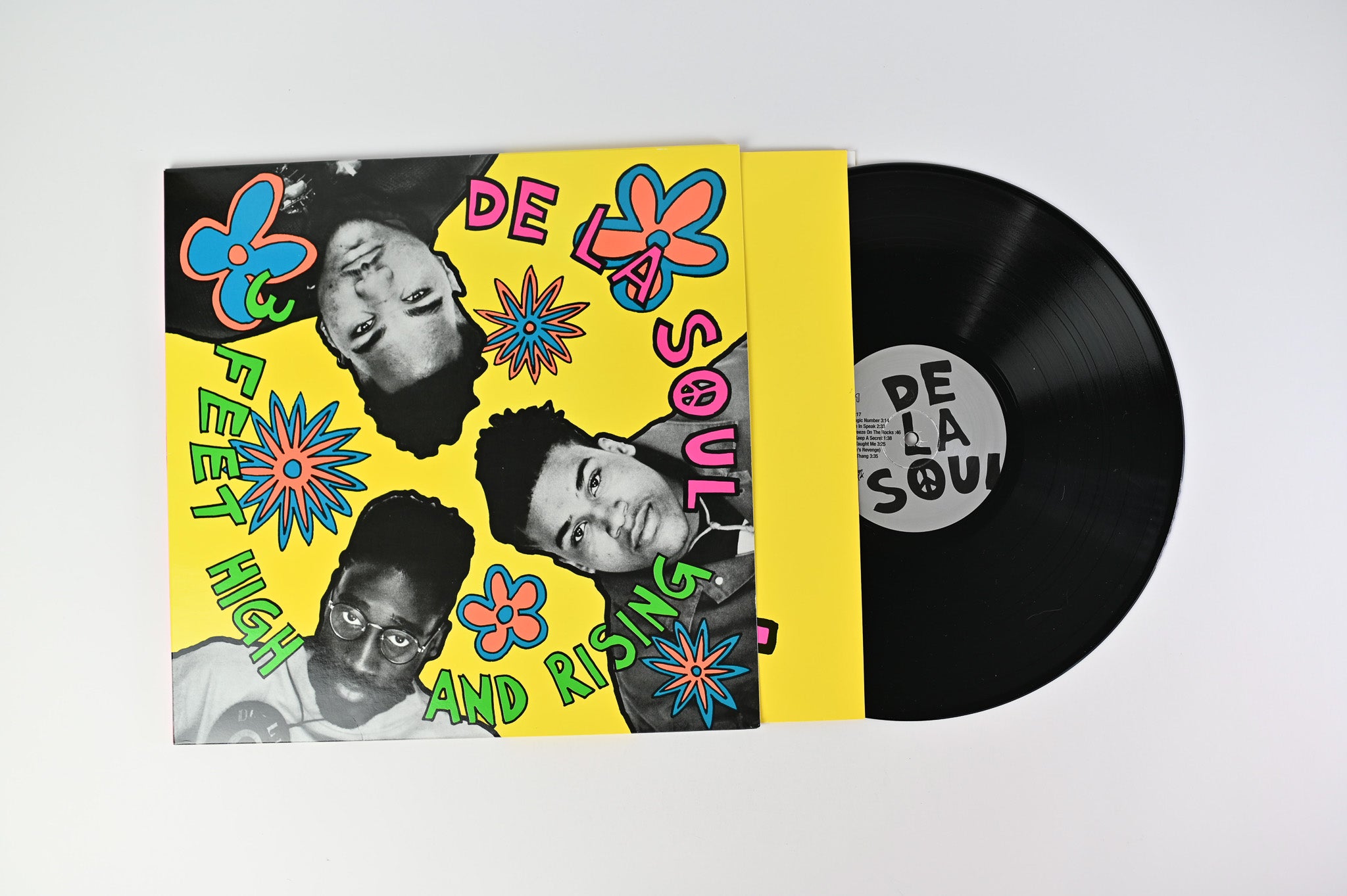 De La Soul - 3 Feet High And Rising on Tommy Boy Rhino 2013 Reissue